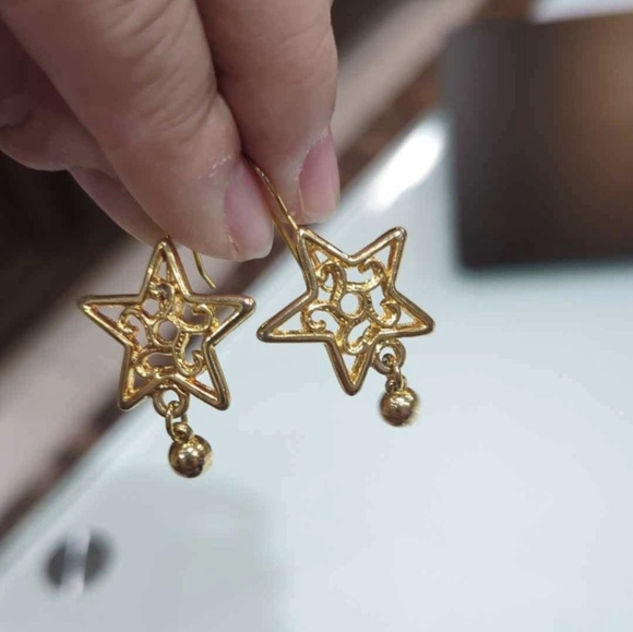 vintage style earrings - Picture 4 of 13